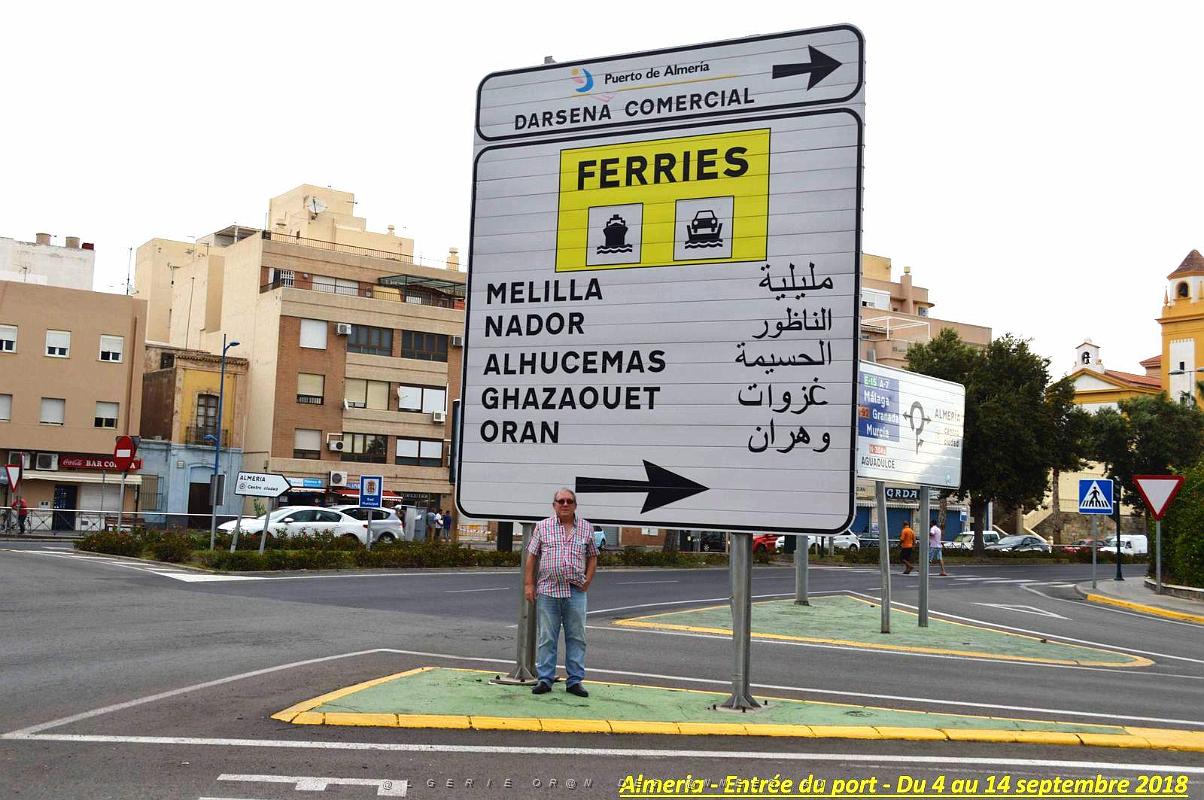 30 ALMERIA ENTREE DU PORT ET PARC SALMERON (10).JPG